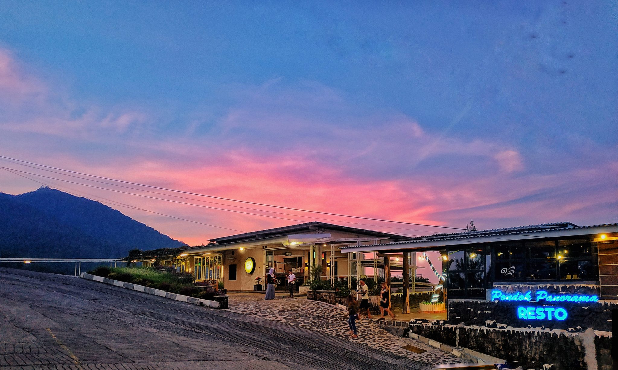 Petualangan Kuliner Laut Menyegarkan di Tepi Sungai Pontianak Petualangan Kuliner Laut Menyegarkan di Tepi Sungai Pontianak